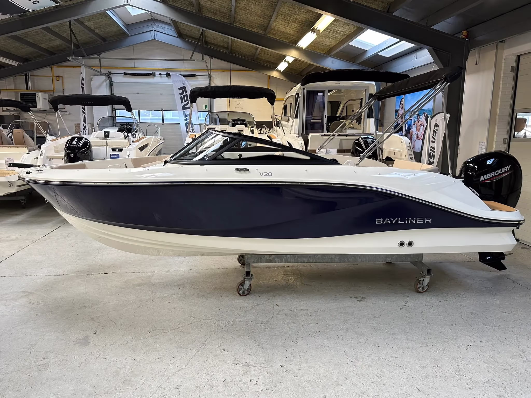 Bayliner V20 Bowrider — foto 2 van 29