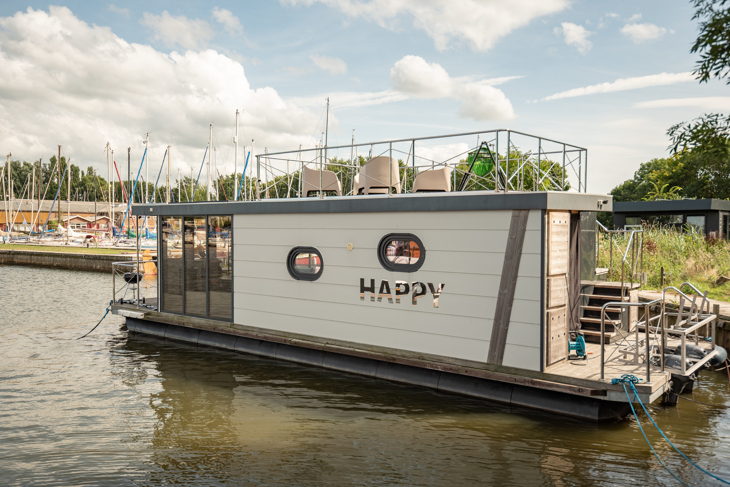 Campi 400 Houseboat Met Ligplaats , Eigen Steiger En Chartermogelijkheid - Foto 1