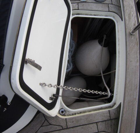 C-Yacht C11.00 bj 2004, Zeer fraai en goed onderhouden toerjacht - C — foto 11 van 12