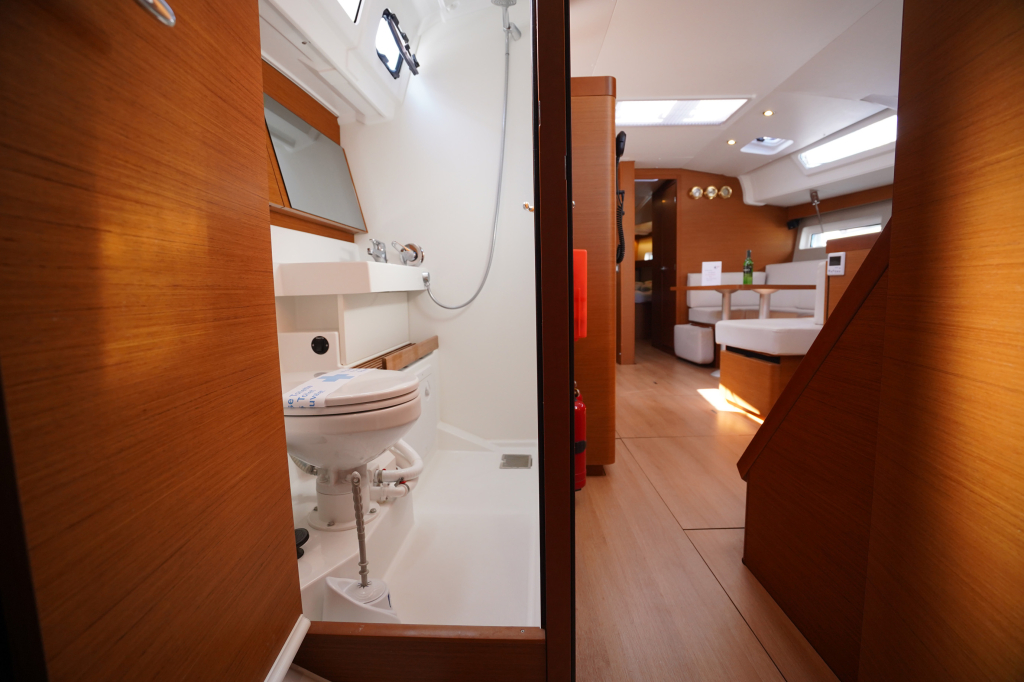Jeanneau Sun Odyssey 490 — foto 21 van 23