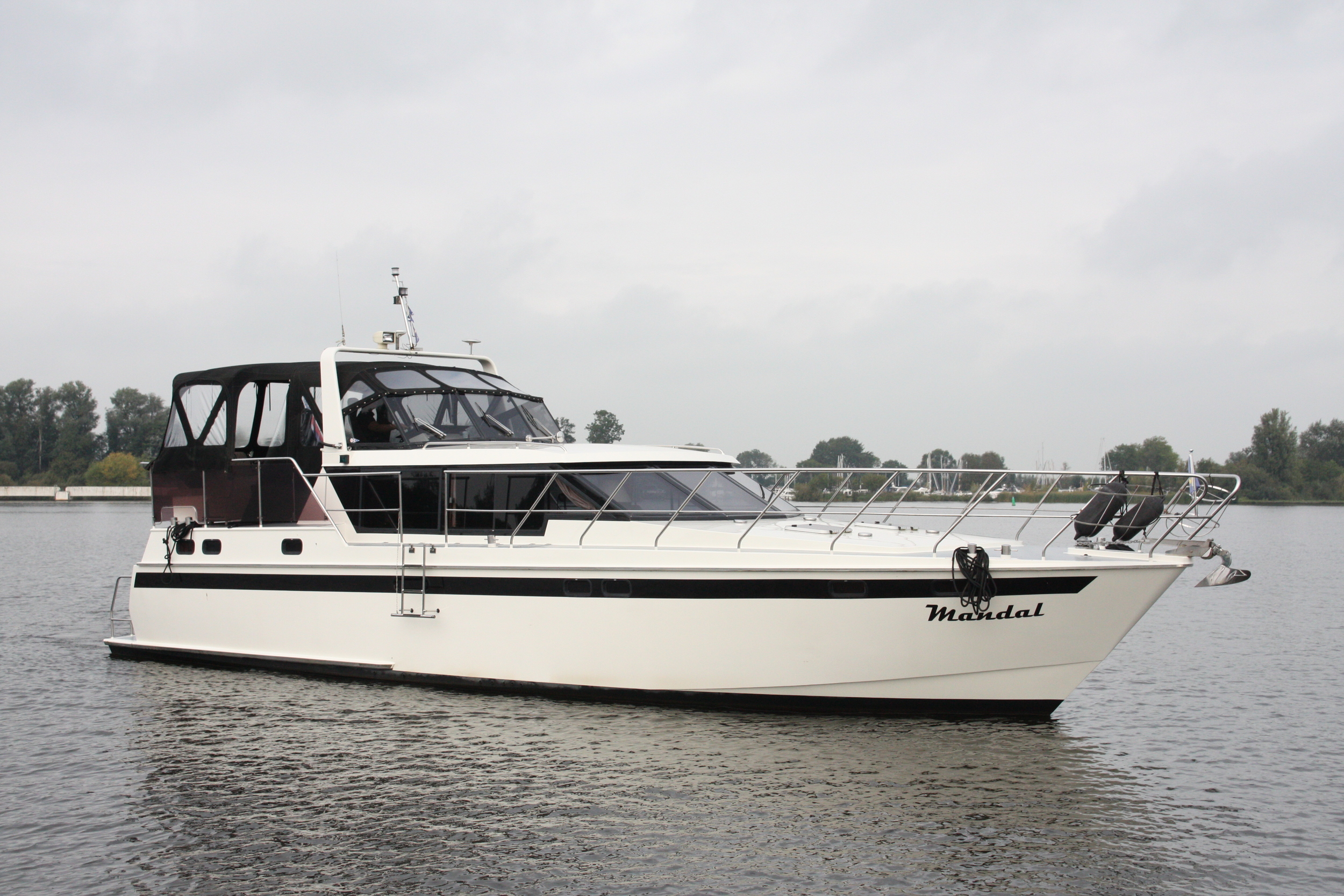 Vripack Catfish 1400 — foto 1 van 27