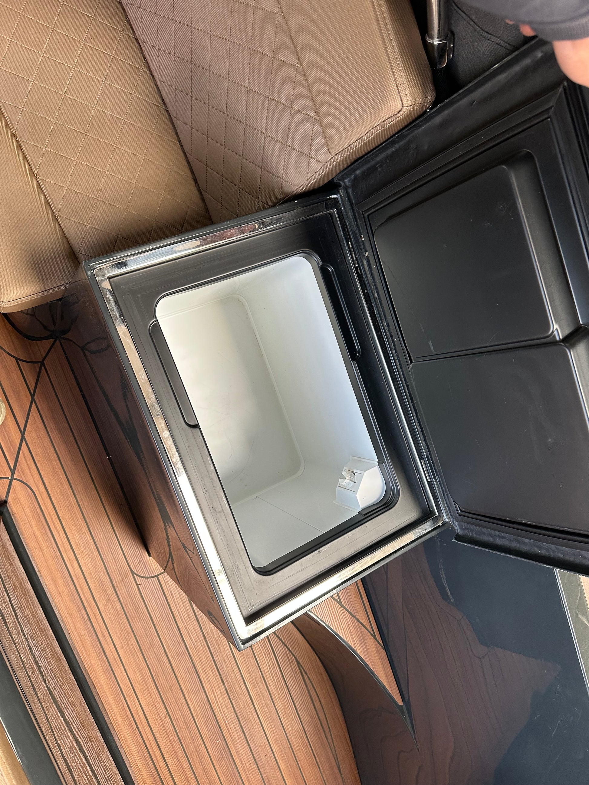 Maxima 630 met Vetus 4 cillinder — foto 9 van 12
