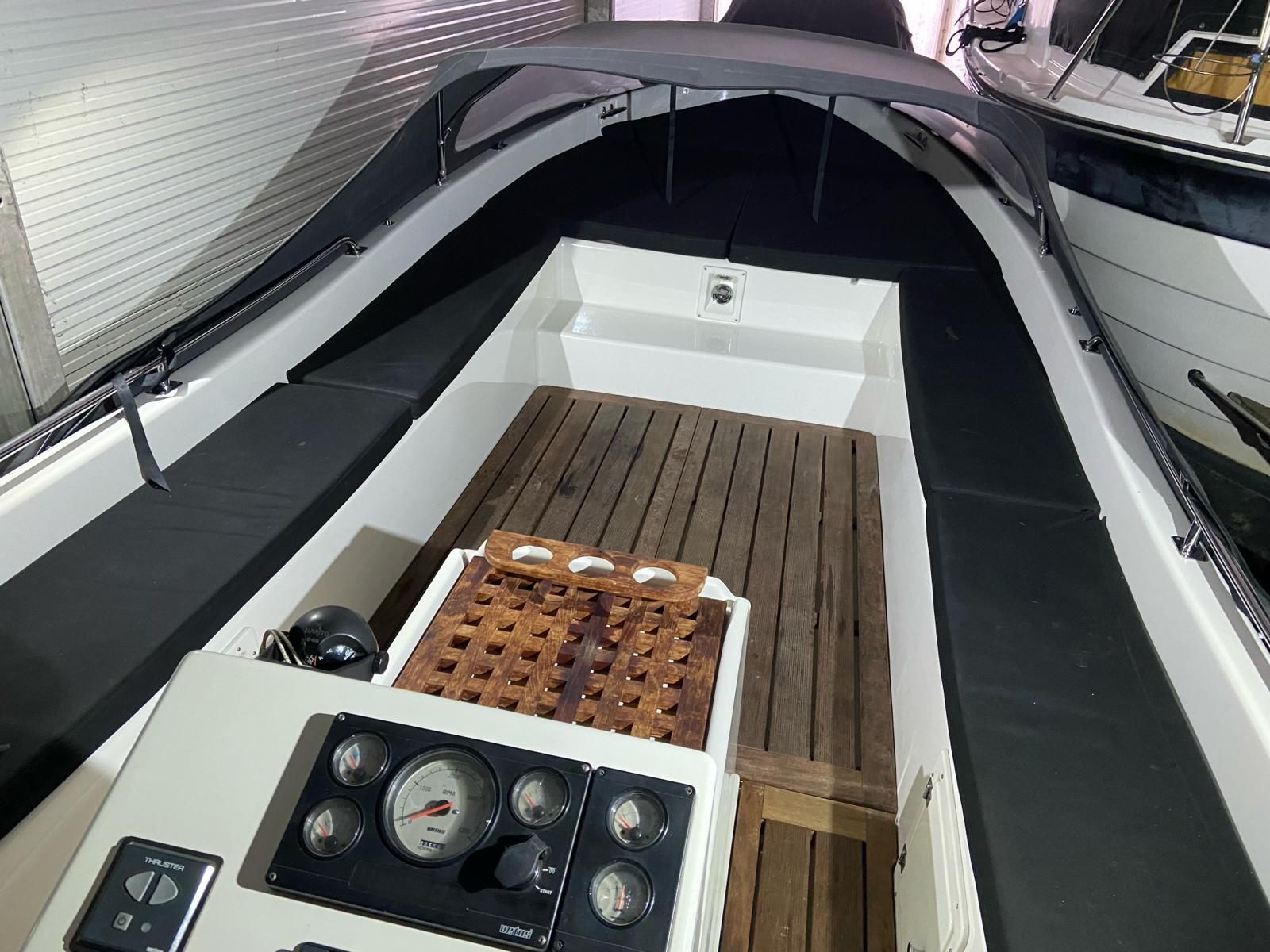 Seafury 700 — foto 16 van 19