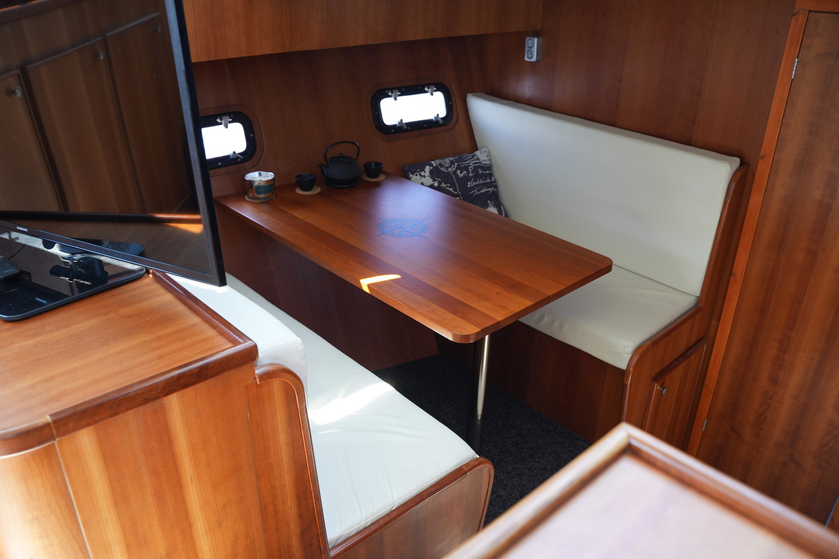 Treffer 1300 AK — foto 18 van 39
