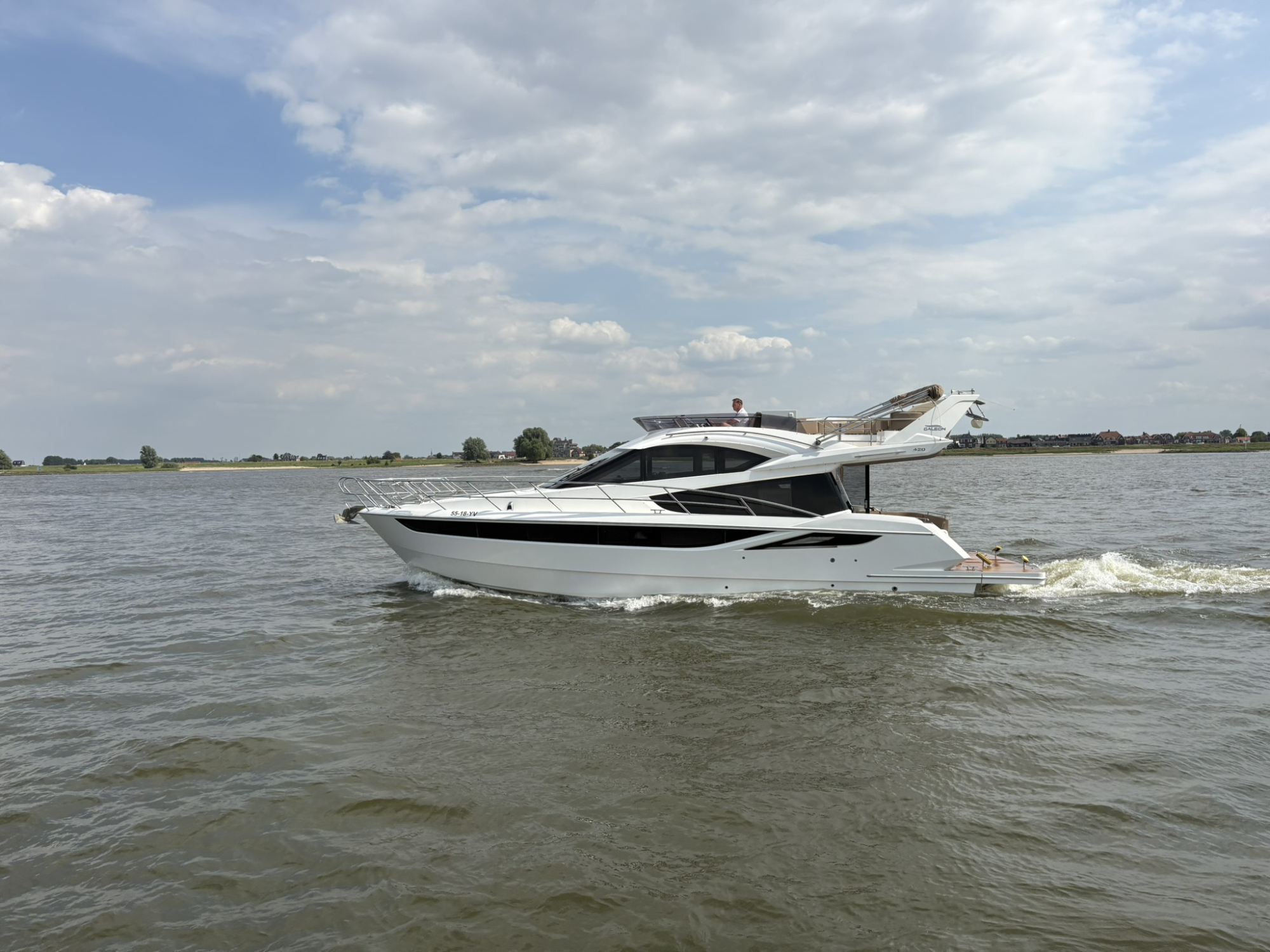 Galeon Yachts Galeon 420 fly 2017 — foto 3 van 42