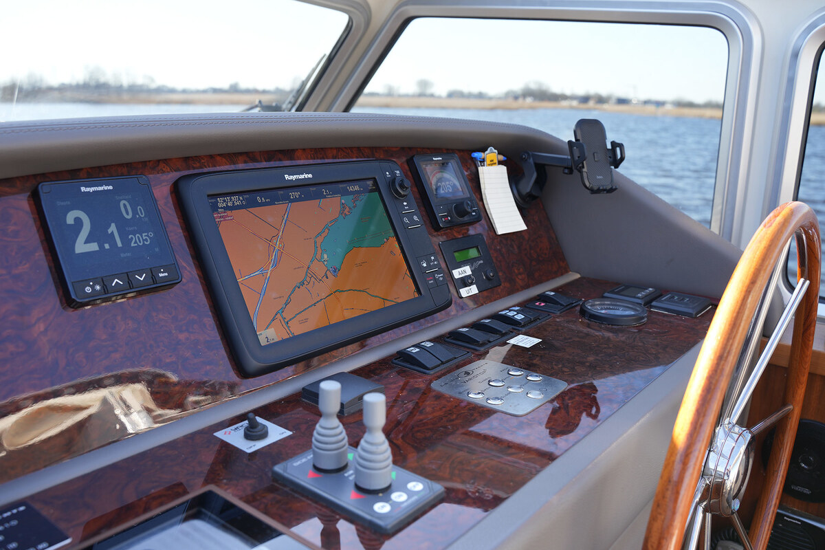 Linssen Grand Sturdy 410 AC Variotop met stabilisator — foto 26 van 79