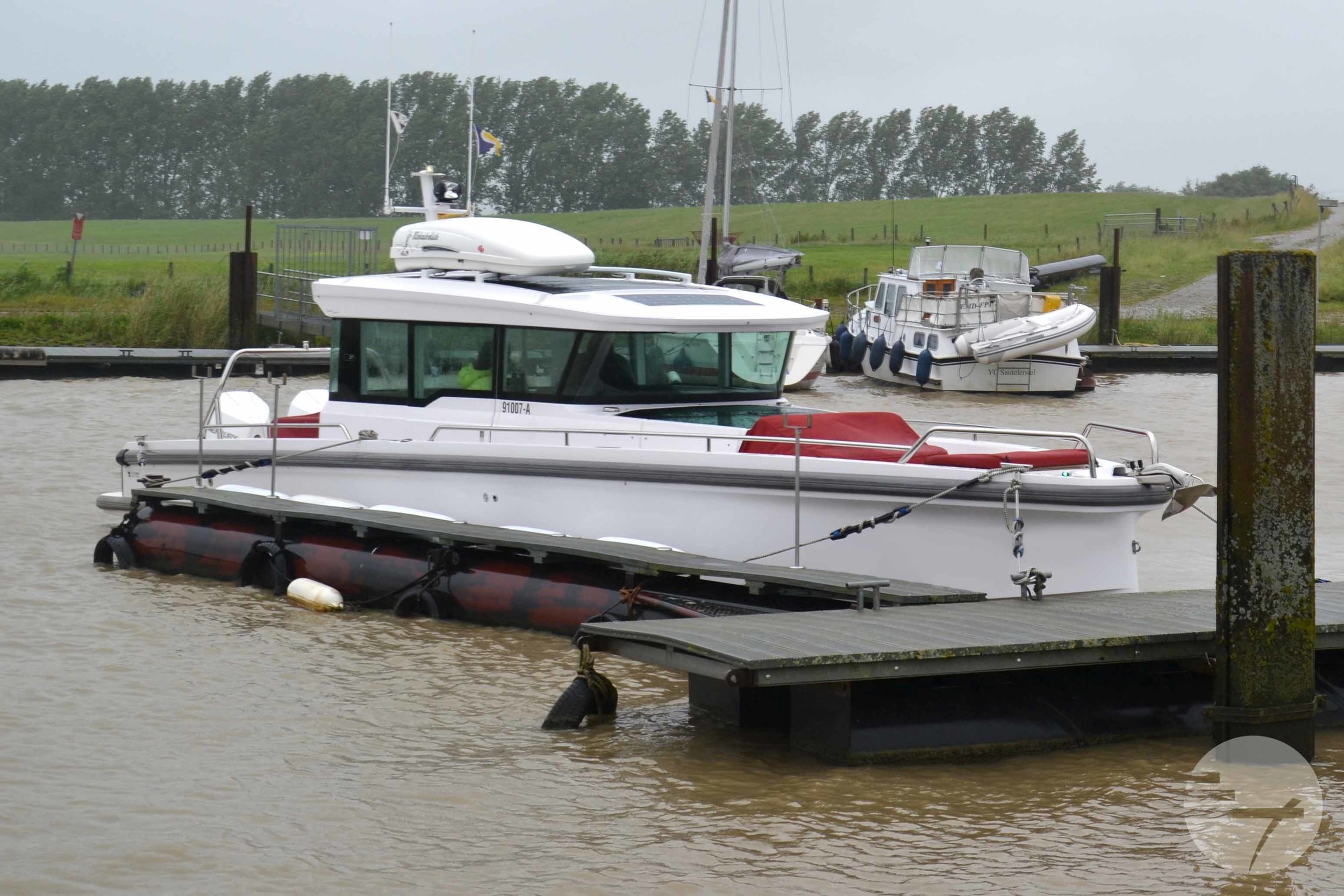 Axopar 37 XC Cross Cabin — foto 12 van 40