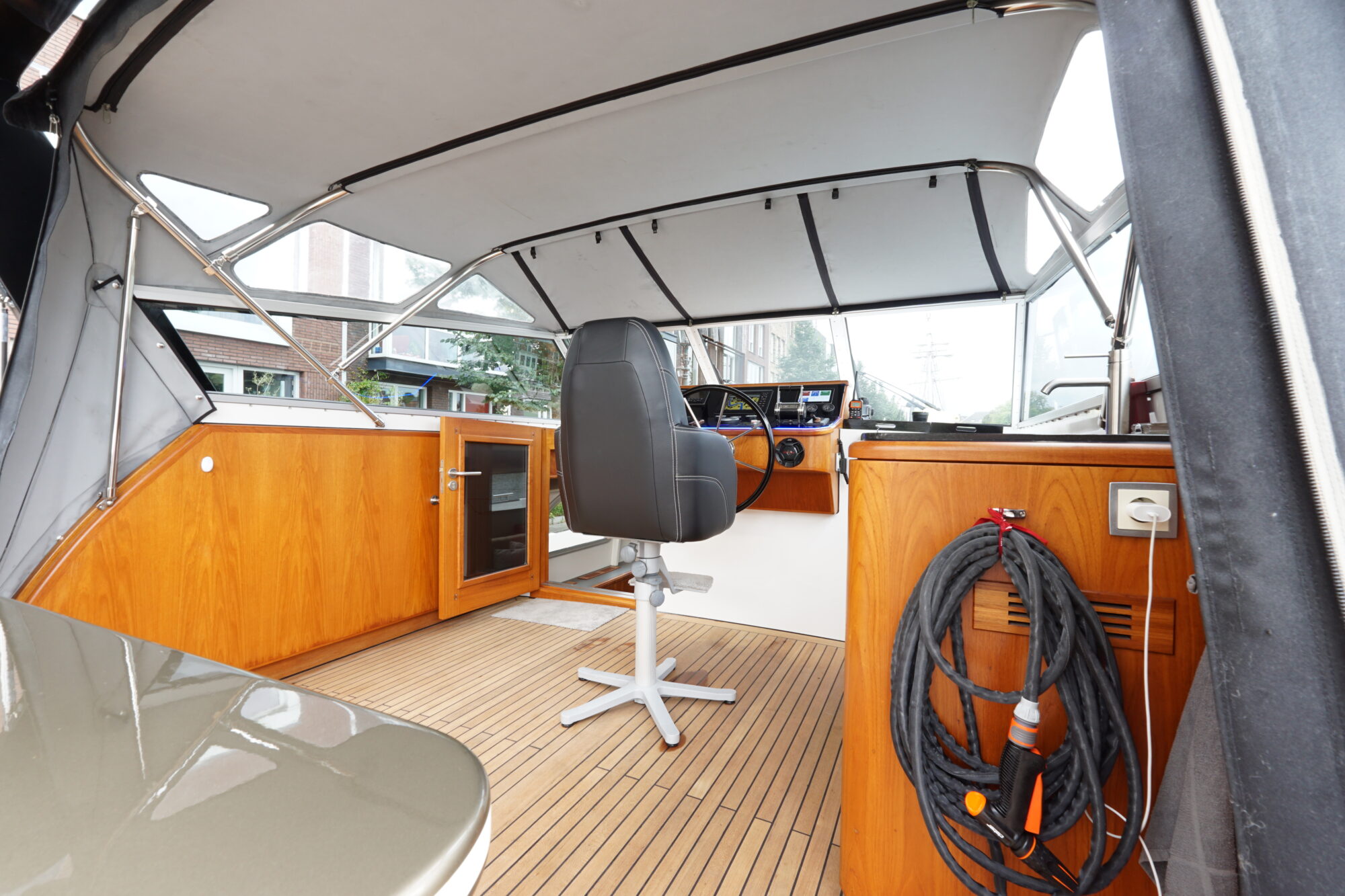 Van der Heijden 14.00 Dynamic DeLuxe Cabrio — foto 43 van 62