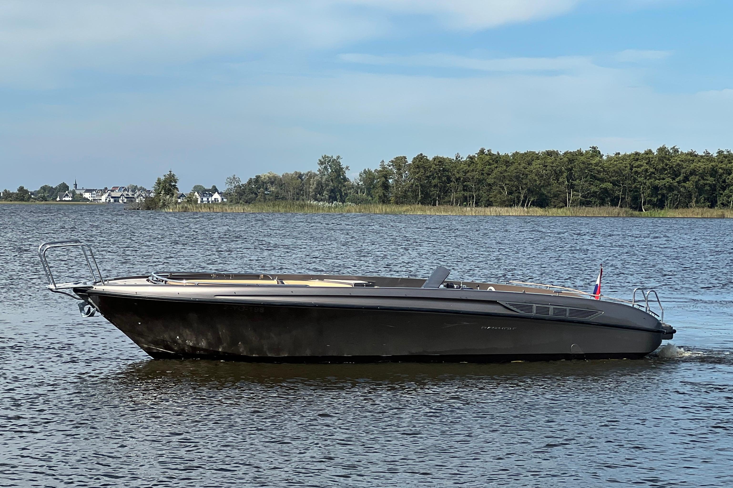 Riva Shuttle — foto 4 van 34