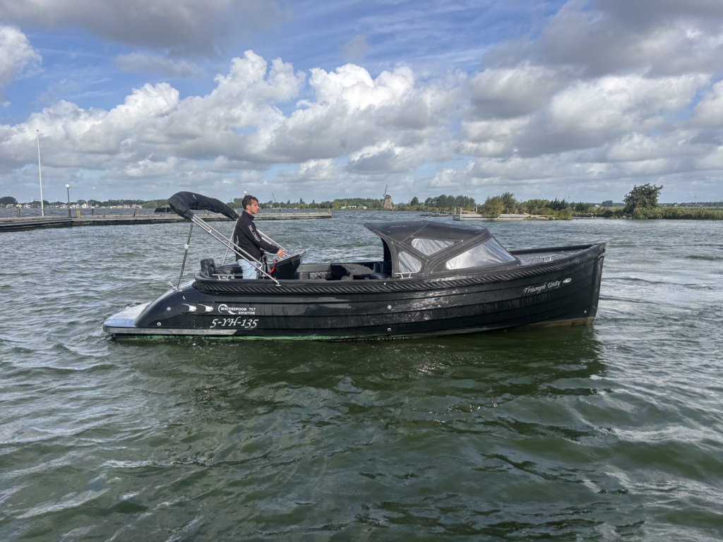 Waterspoor 717 Aviator occasion met 110 Pk & PROEFVAARTDAGEN 12 & 13 SEPTEMBER — foto 1 van 3