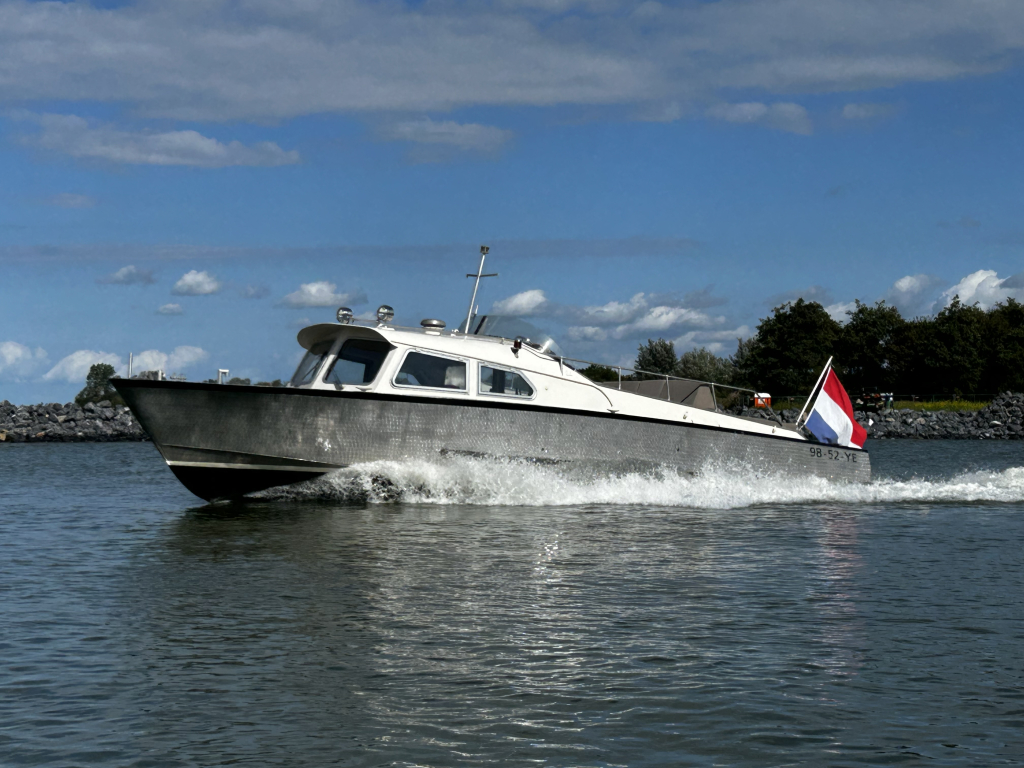 Patrouille vaartuig 1100 Met ruim zonnedek! — foto 5 van 54