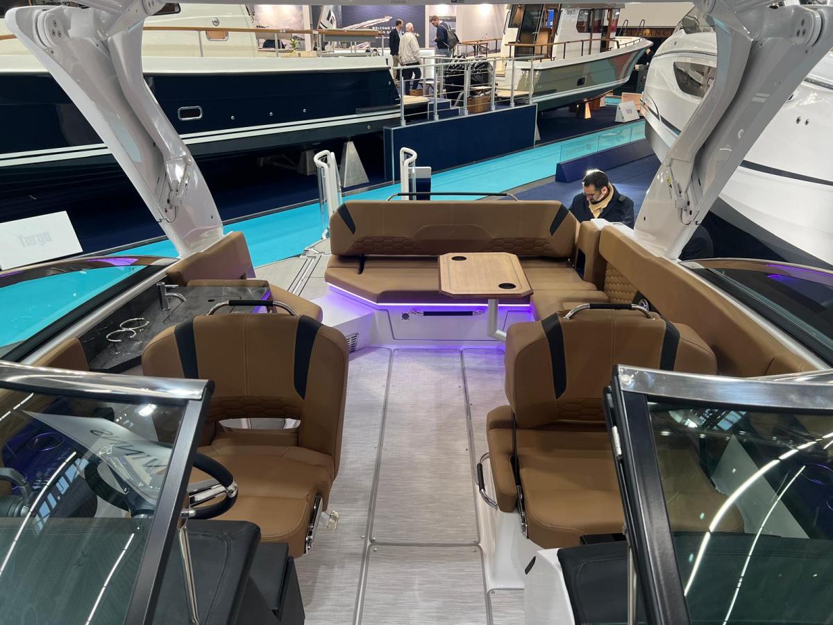 Four Winns H9 Bowrider — foto 19 van 33