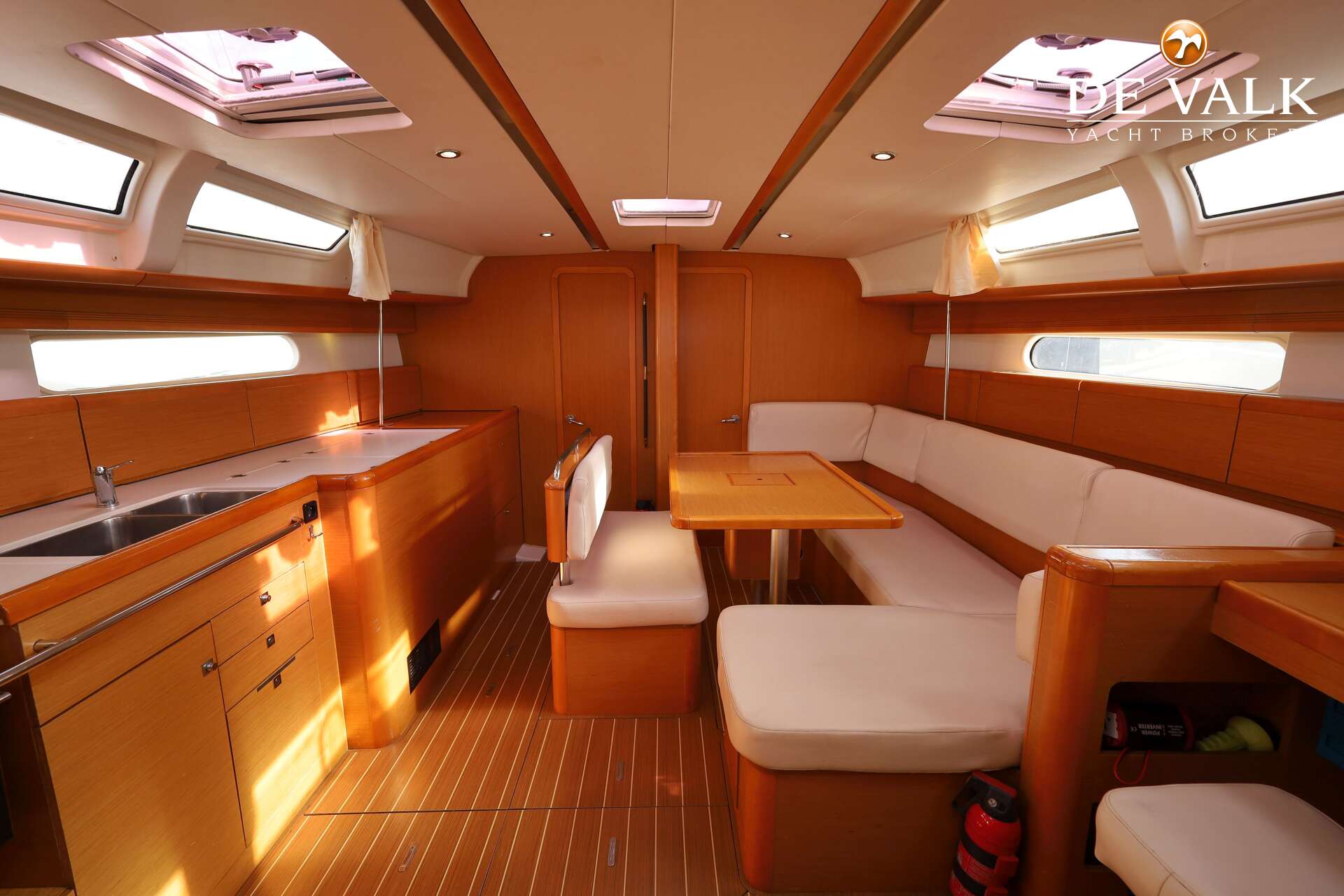 Jeanneau Sun Odyssey 44i — foto 21 van 39