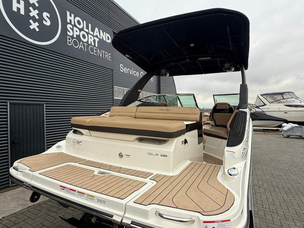 Sea Ray SLX 260 — foto 33 van 35