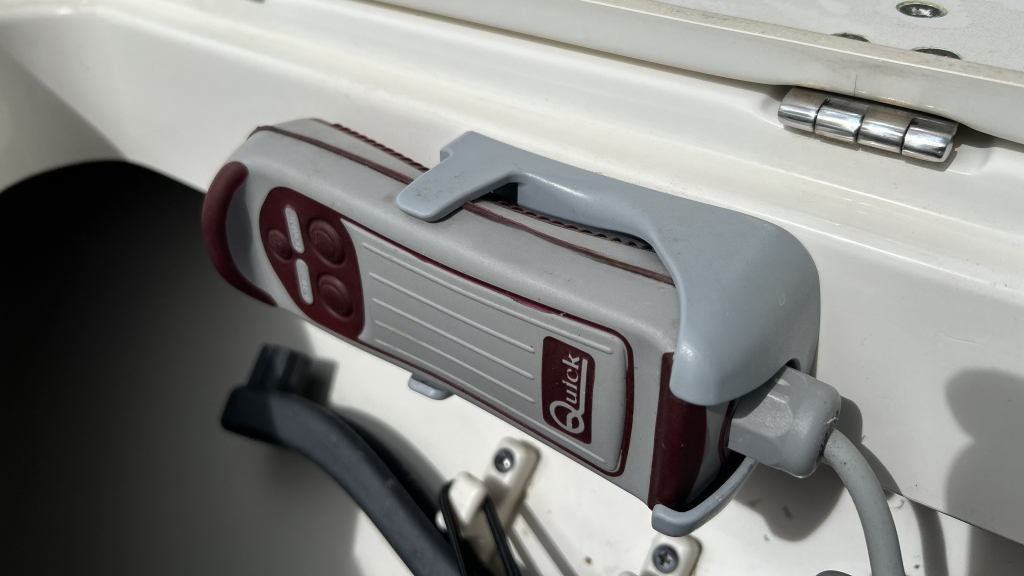 Boston Whaler 230 Outrage — foto 28 van 37