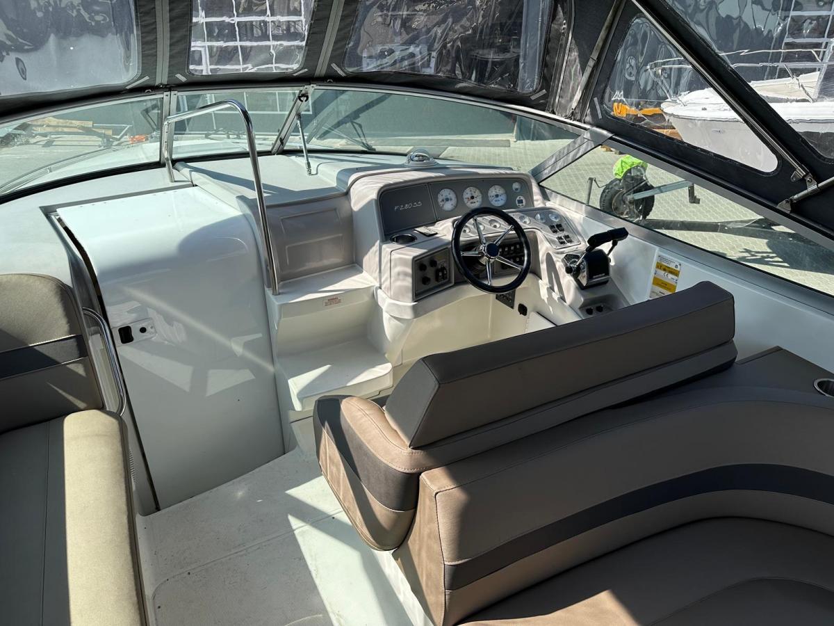 Formula F-280 SS Cuddy cabin — foto 7 van 27