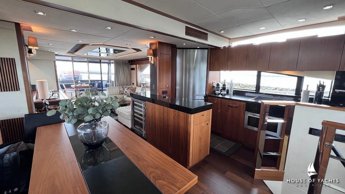 Sunseeker Manhattan 73 — foto 9 van 12