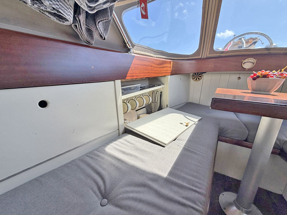 ex Marine Motorsloep 30 — foto 22 van 37