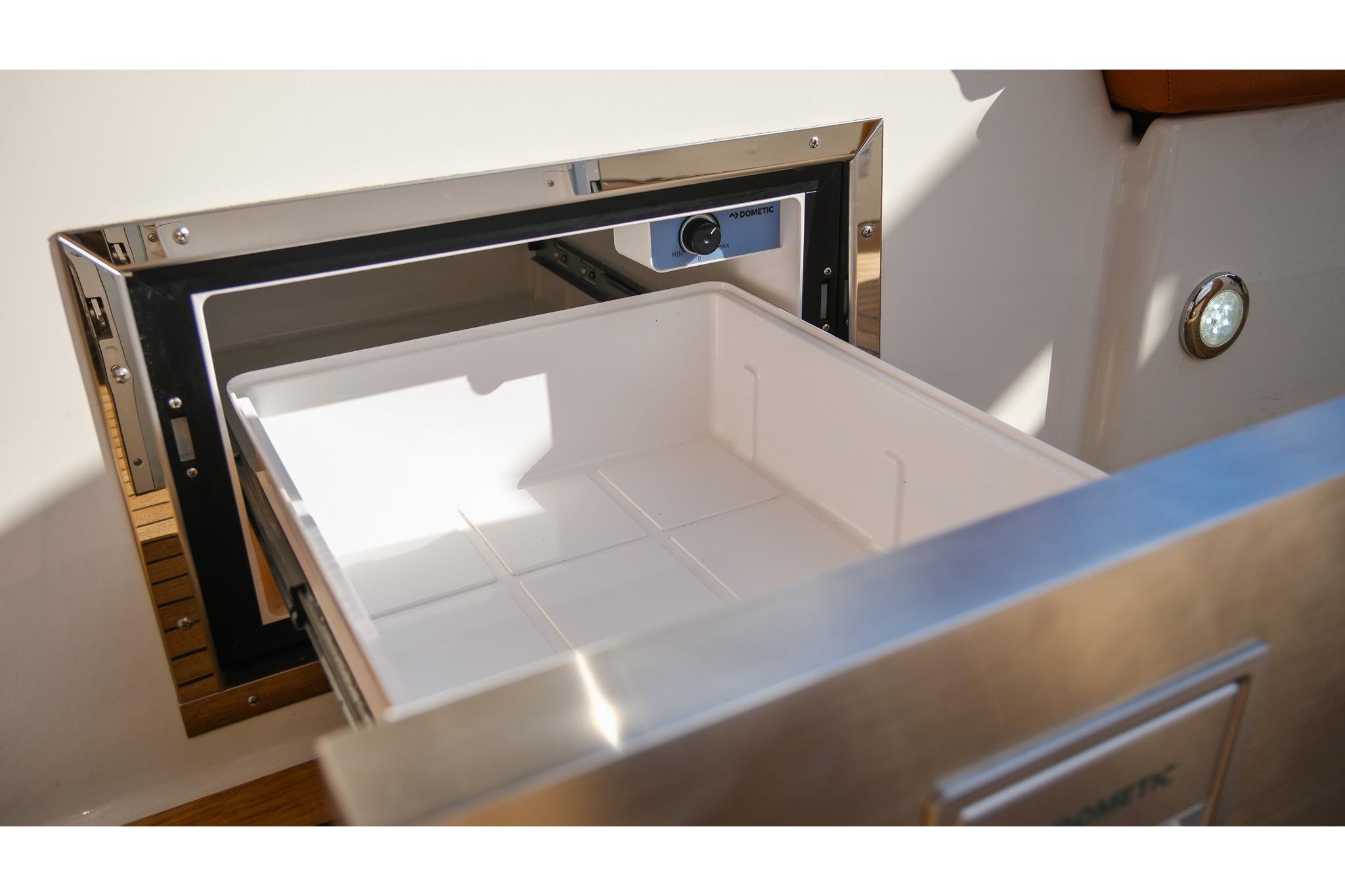 Makma Caribbean 31 MK3 – 170 pk — foto 7 van 42