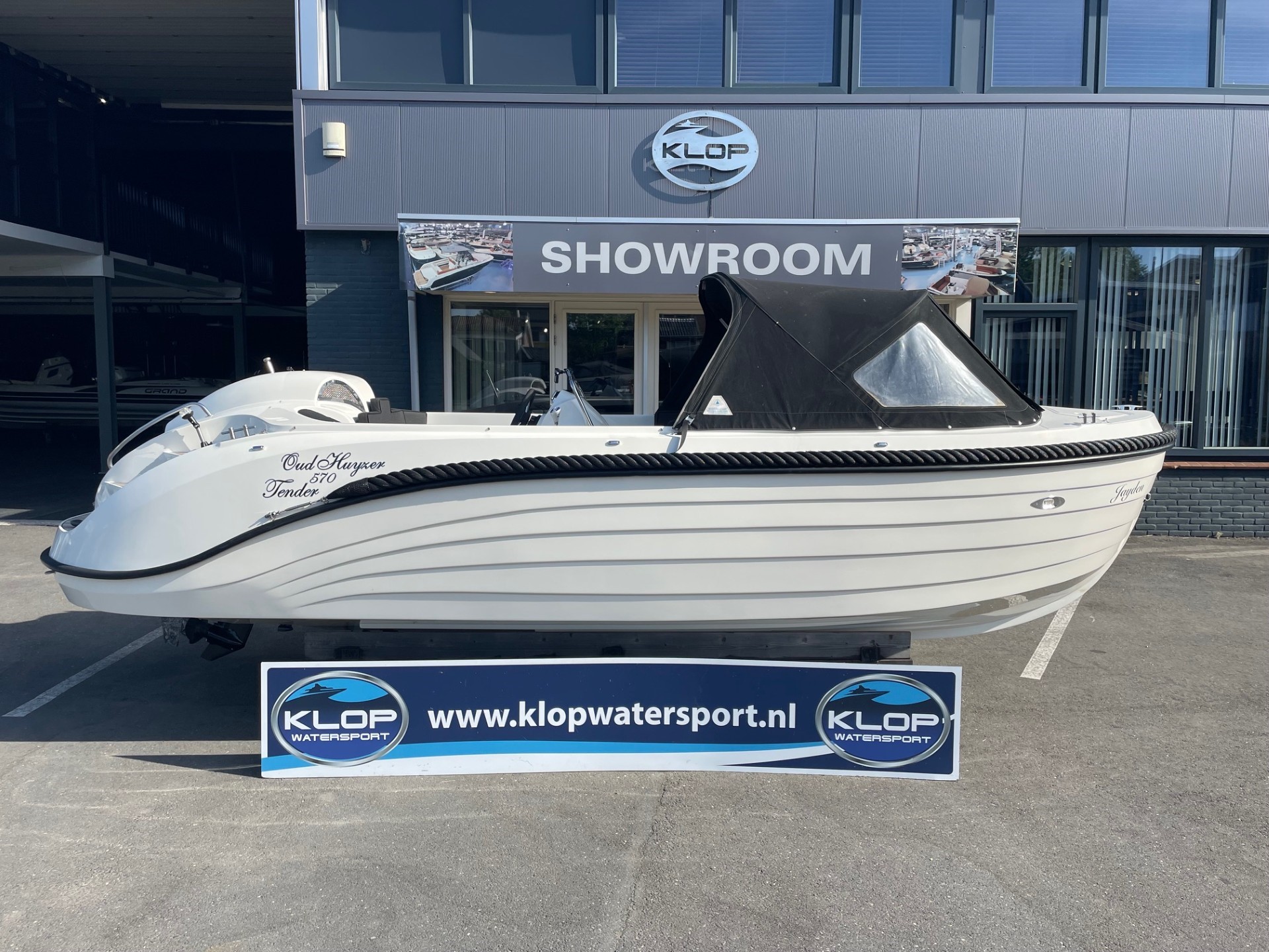 Oud Huijzer570 Tender met Tohatusu 30 pk!