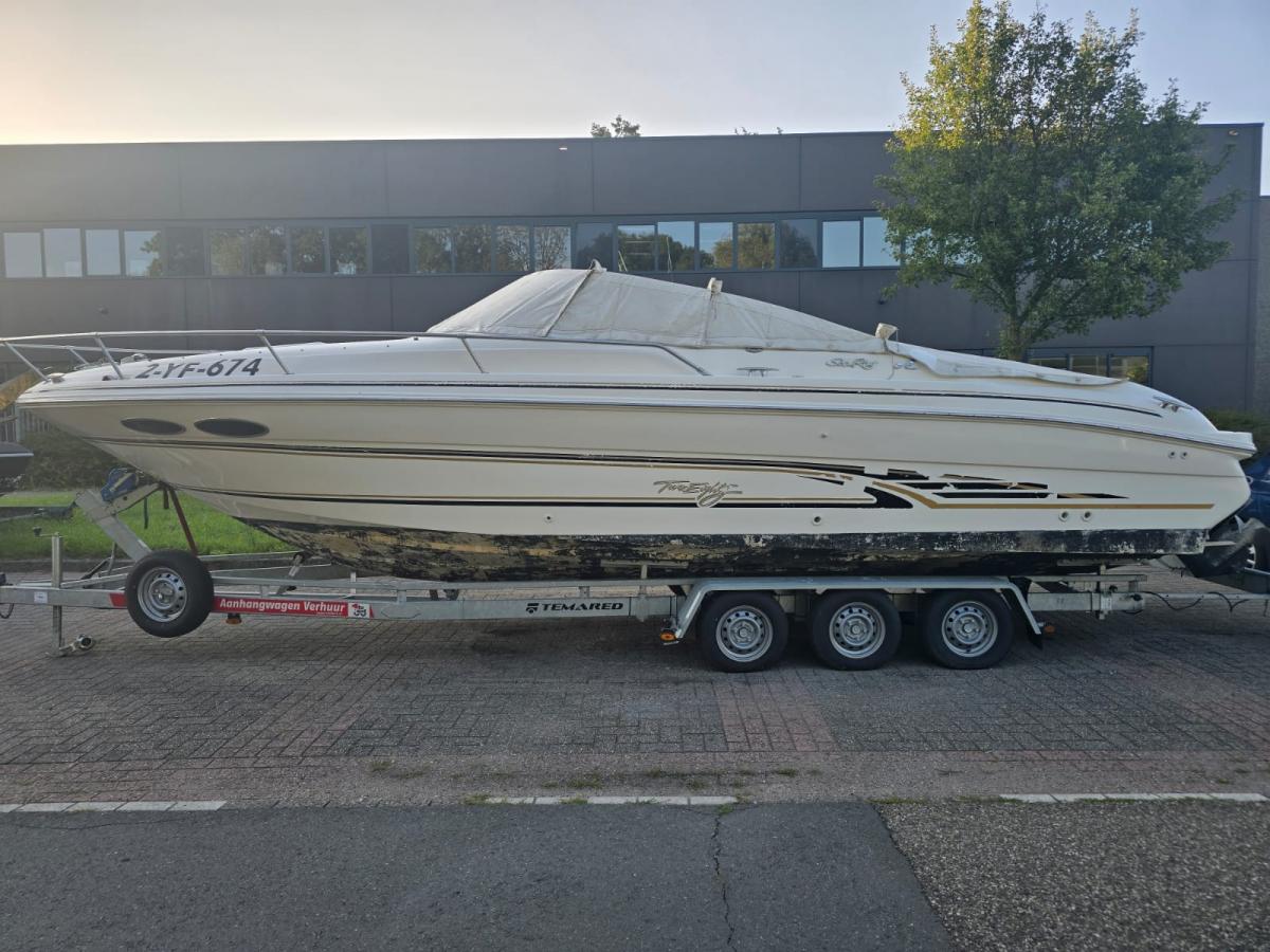 Sea Ray 280 SunSport Cuddy Cabin — foto 2 van 18