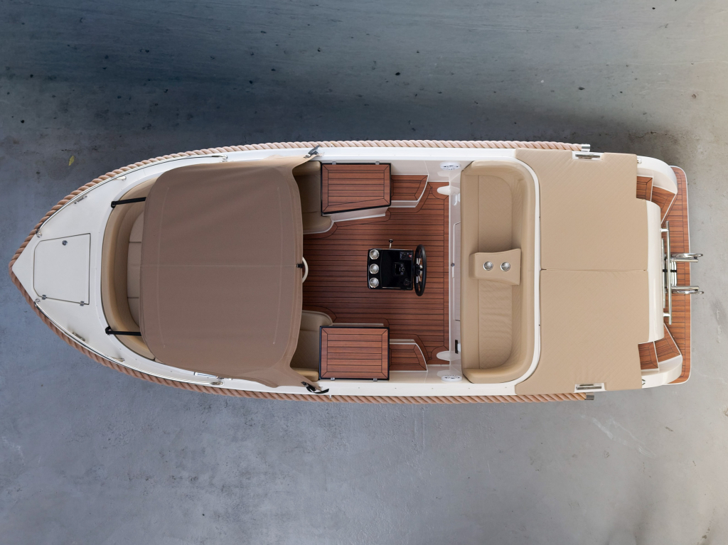 Lago Amore 606 Tender | 30PK Suzuki | Nieuwstaat incl. stalling — foto 10 van 26