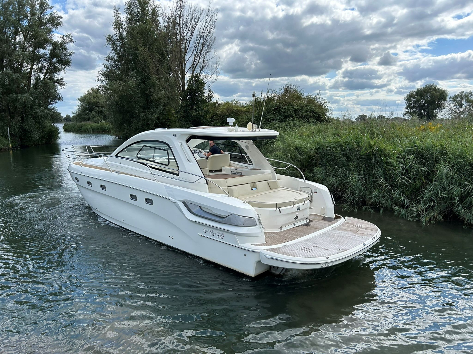 Bavaria 43 HT Sport — foto 2 van 23