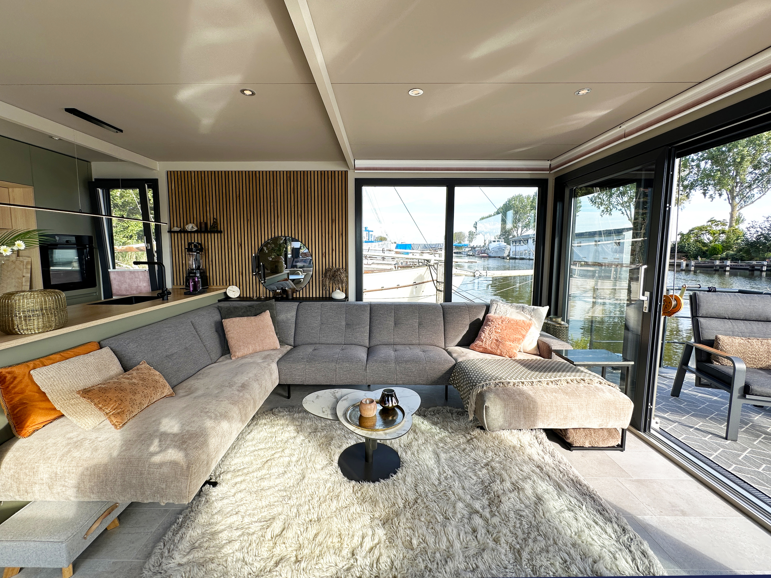 HT-Lofts Houseboat 15m Electric Propulsion — foto 13 van 39