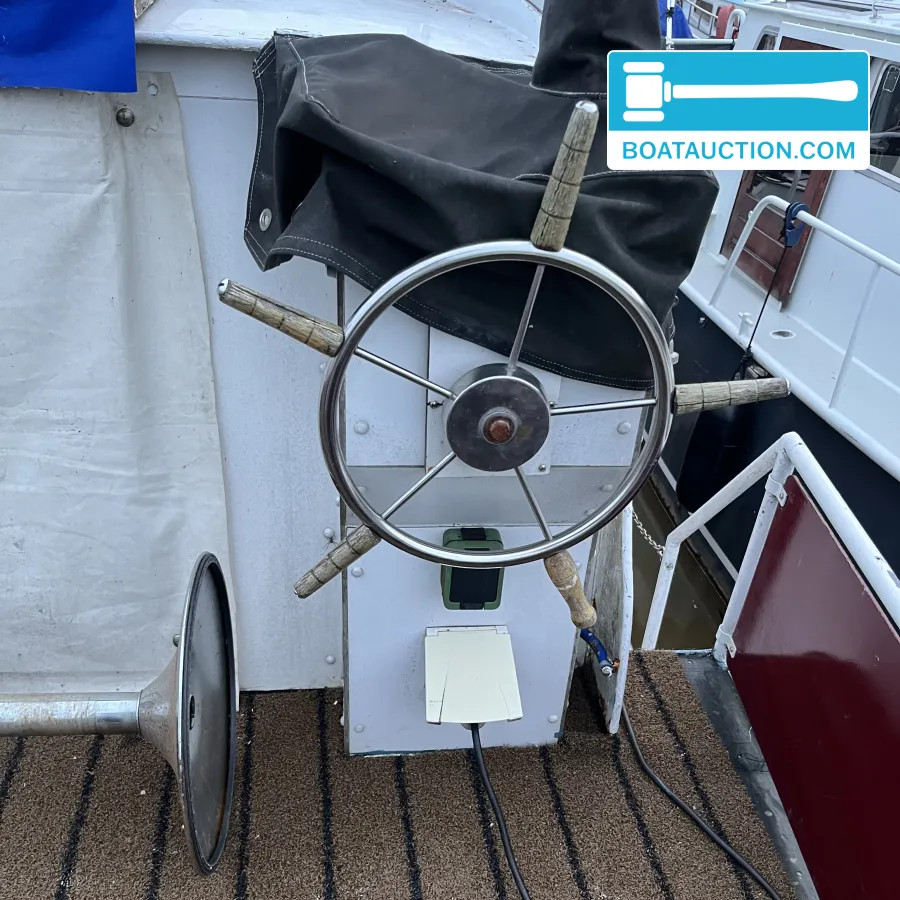 Succeskruiser 900 nu in de online veiling. — foto 4 van 29
