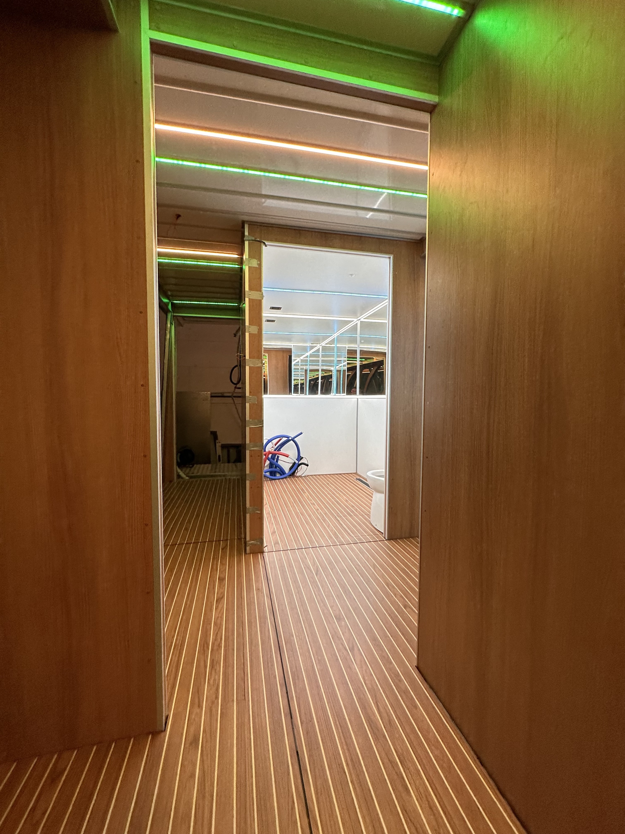 Holiday Boat Sundeck 57 Passenger Catamaran — foto 32 van 39