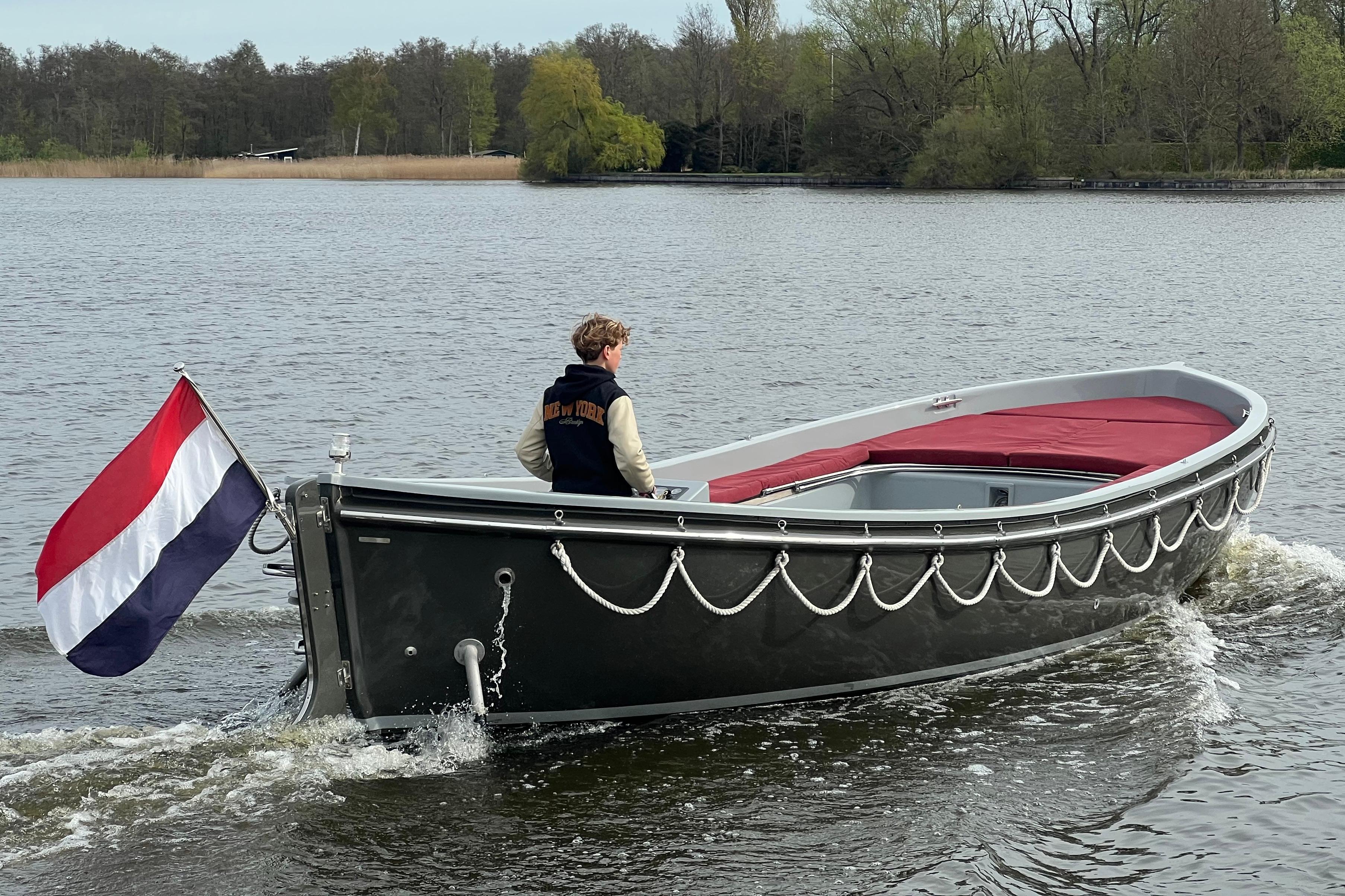 Seafury 730 — foto 4 van 17
