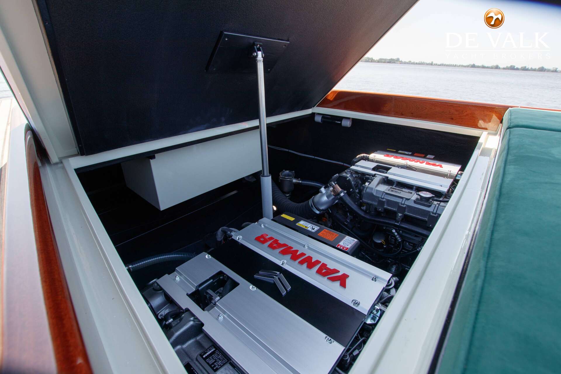 Brandaris Barkas 1100 Supersport Hybrid — foto 40 van 41