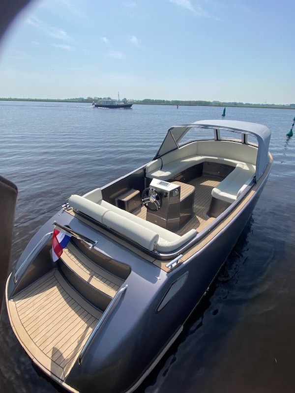 Elektrische Sloep 640