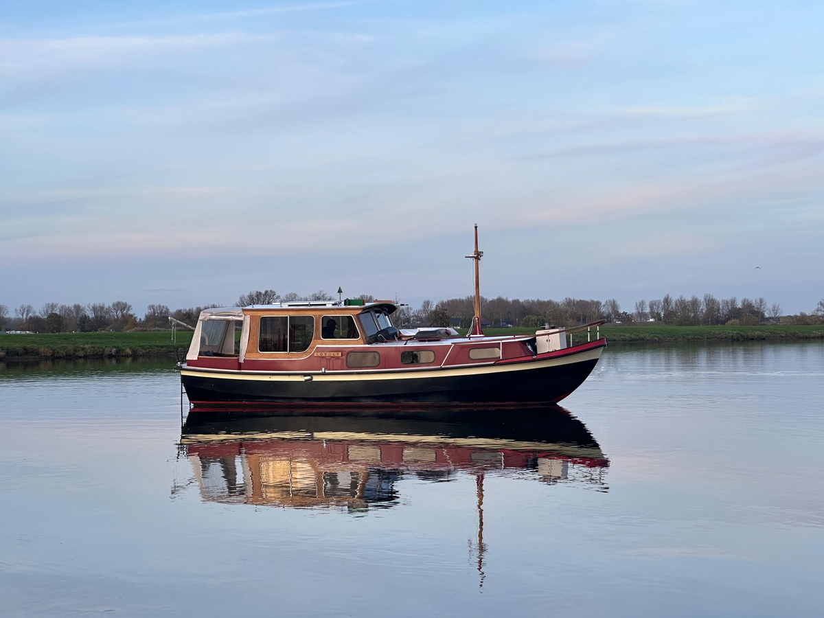 Motorjacht Lovely 985 OK