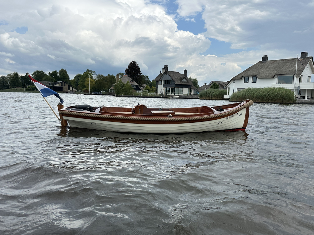 Unieke klassieke Spiegelsloep type ' Kapiteinssloep ' met Vetus inboard diesel — foto 3 van 22