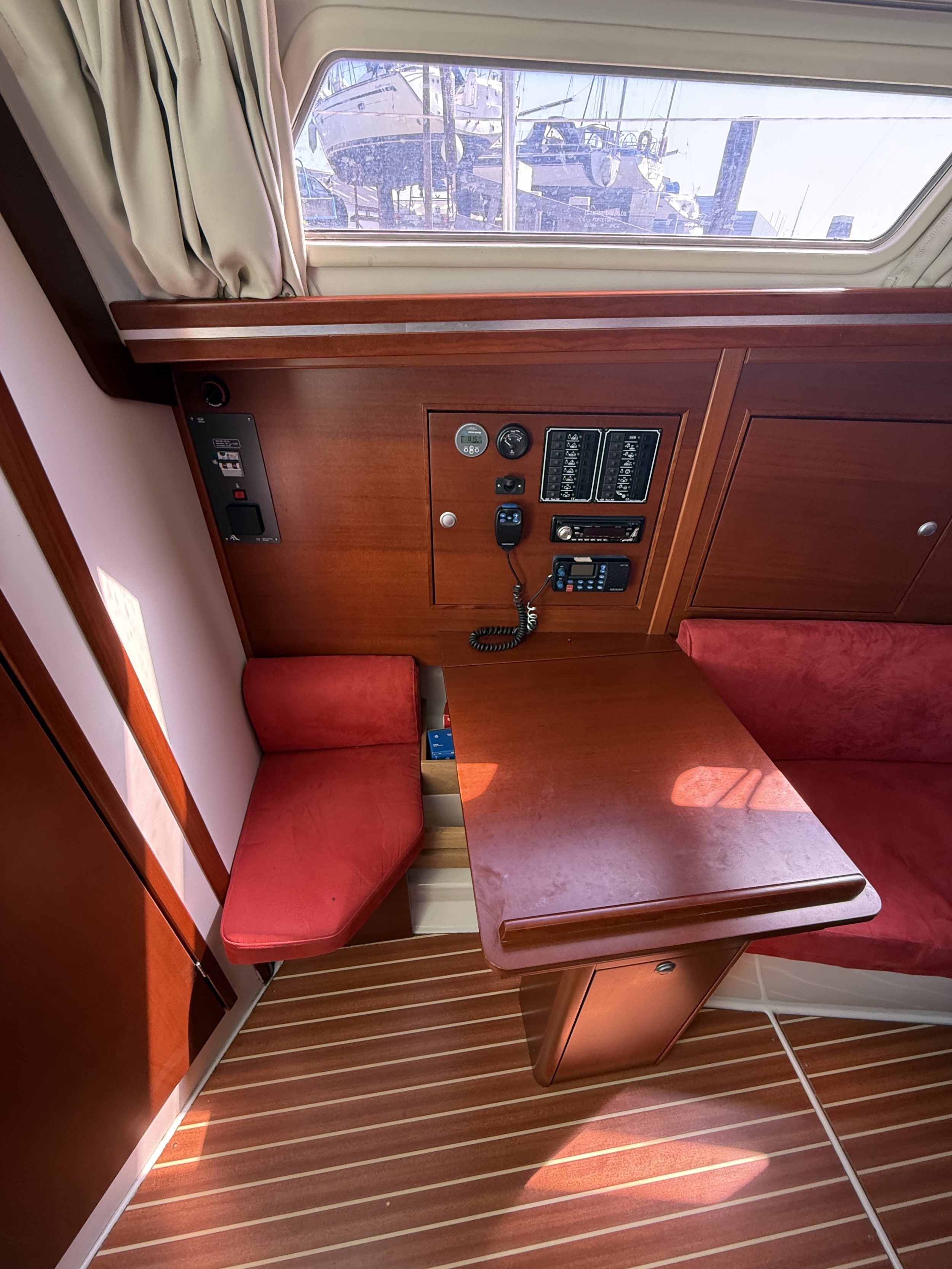 Hanse 315 — foto 7 van 16