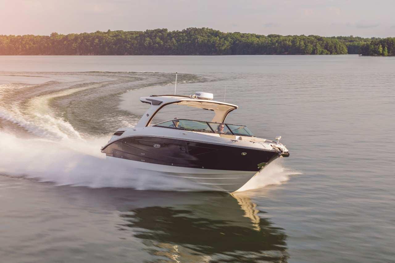 Sea Ray SLX 350 — foto 4 van 9