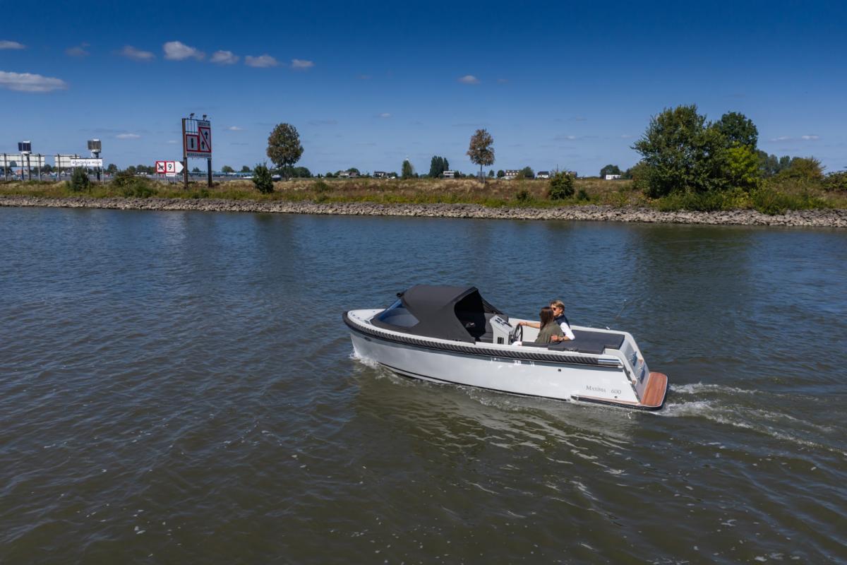 Maxima 600 — foto 1 van 6