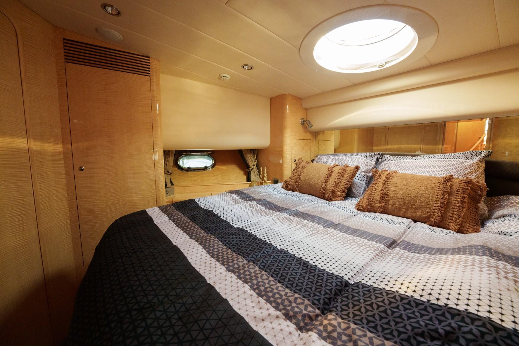 Elegance 54 — foto 24 van 75