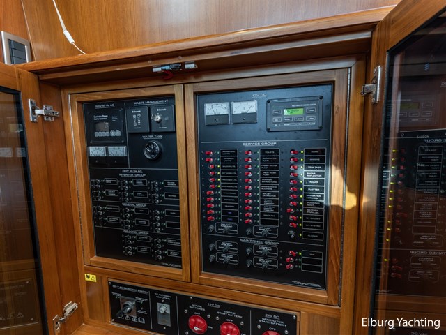 Trader 42 - Cabrio — foto 48 van 76