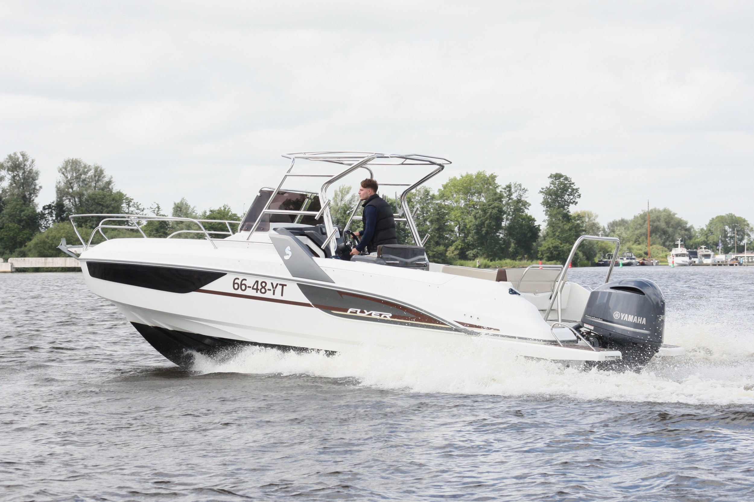 Beneteau Flyer 7.7 SUNdeck