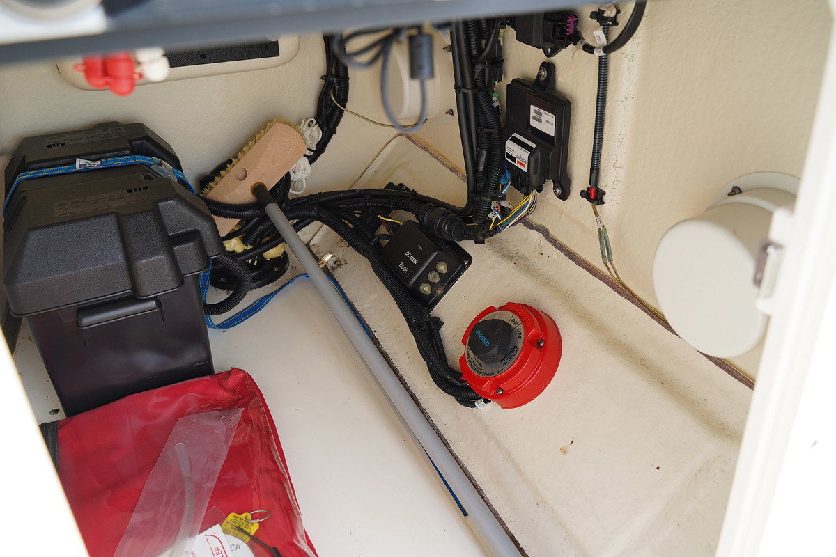 Boston Whaler 190 Montauk — foto 32 van 38