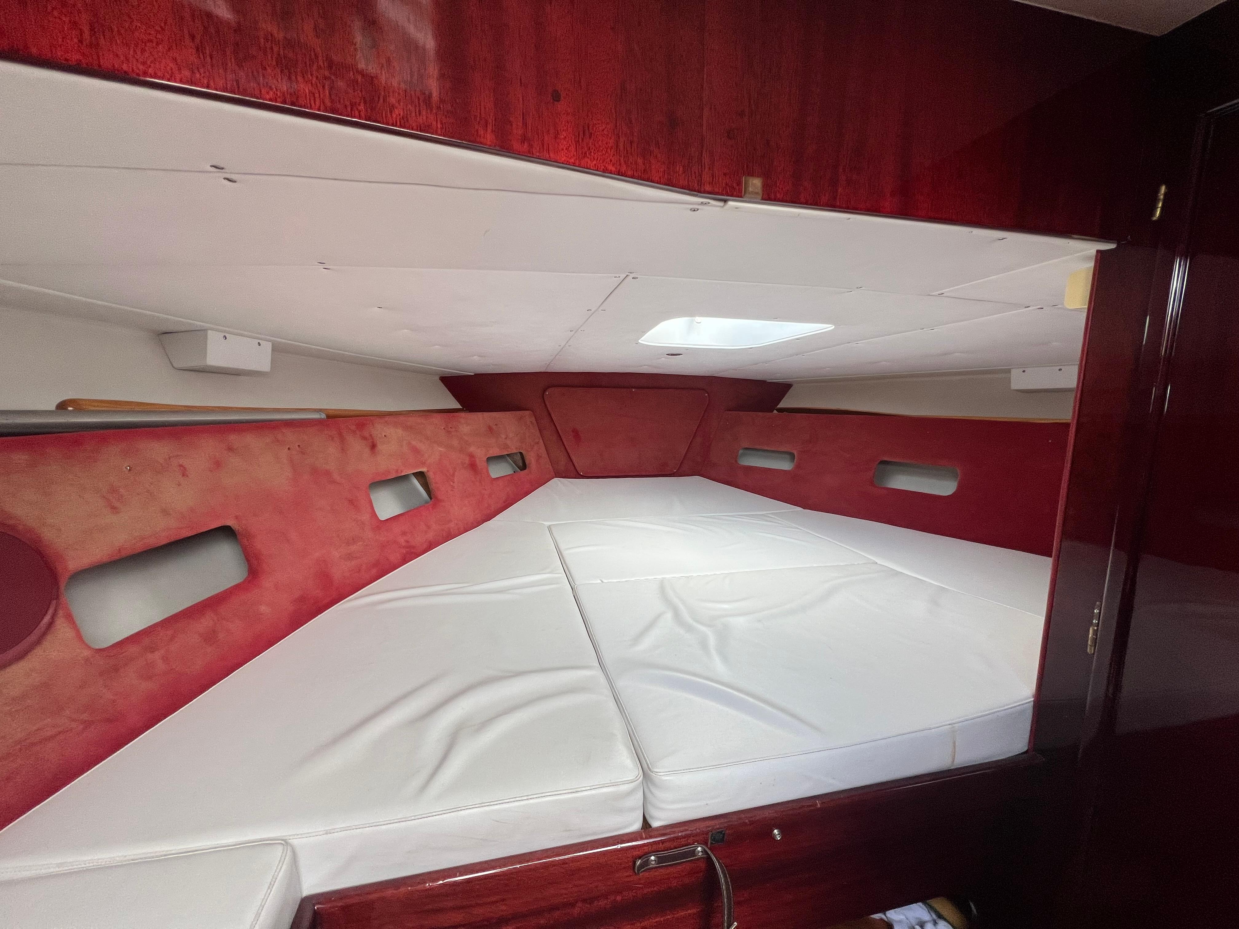 Boesch 850 Runabout Deluxe — foto 33 van 40