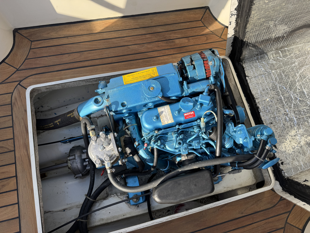 Maril 625 met Nanni 21 pk — foto 13 van 13