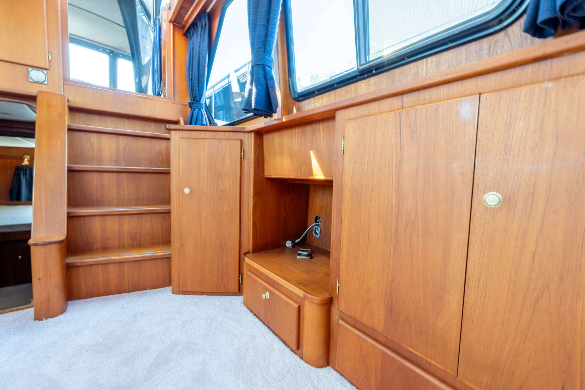 Explorer Classic 14.00 AK Cabrio — foto 7 van 49
