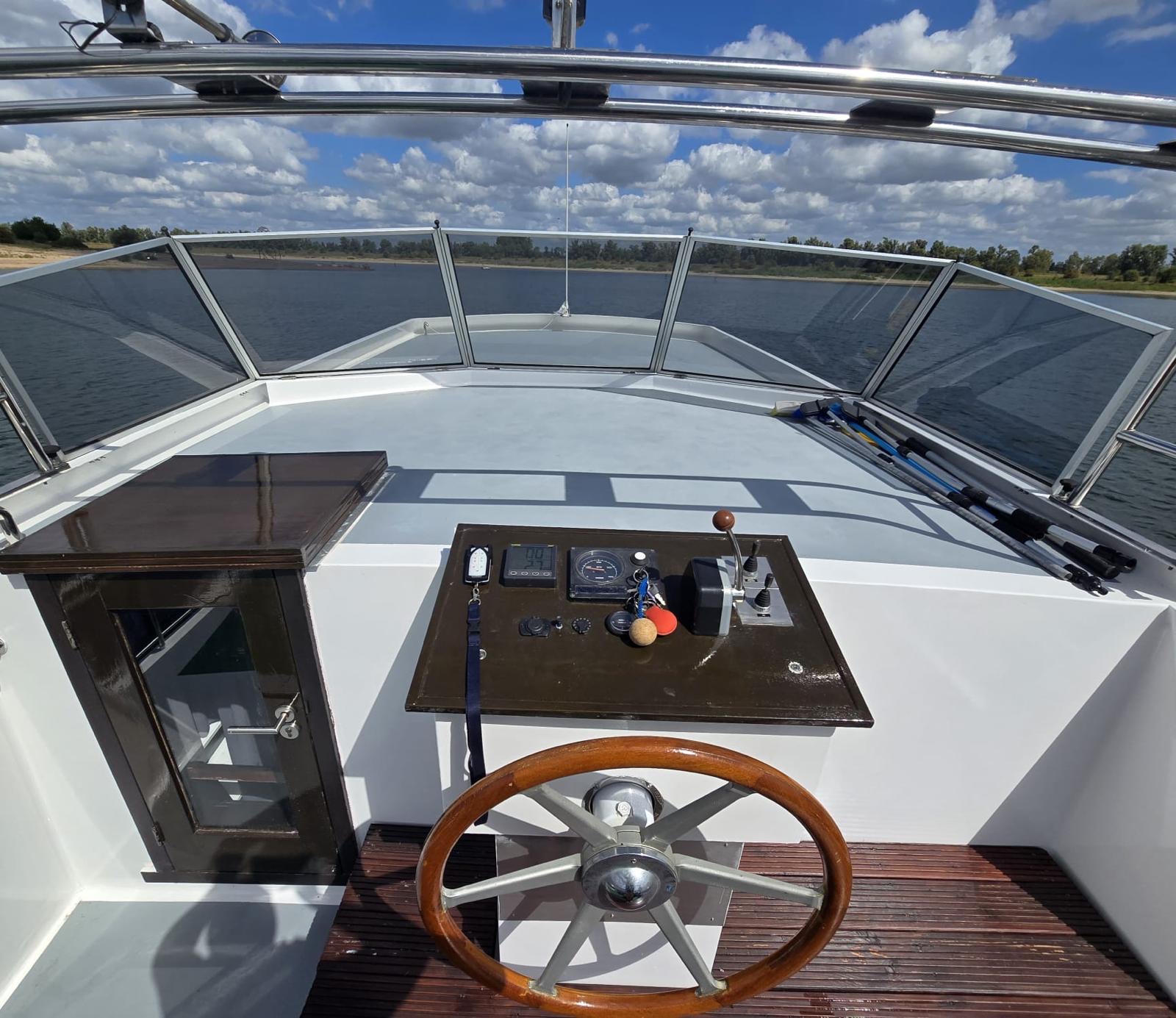 Marhen Kruiser 15.00 AK Cabrio — foto 56 van 62