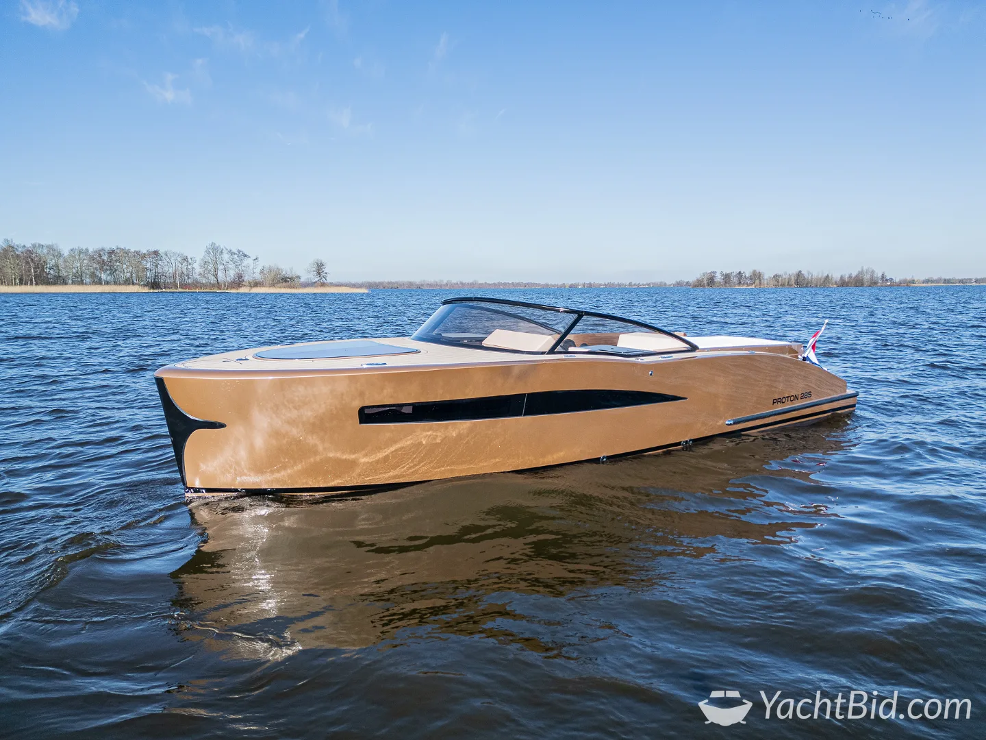 Proton Yachts — foto 8 van 8