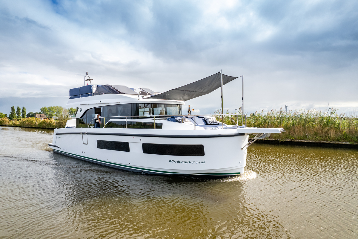 Delphia Yachts Delphia 11 Flylounge