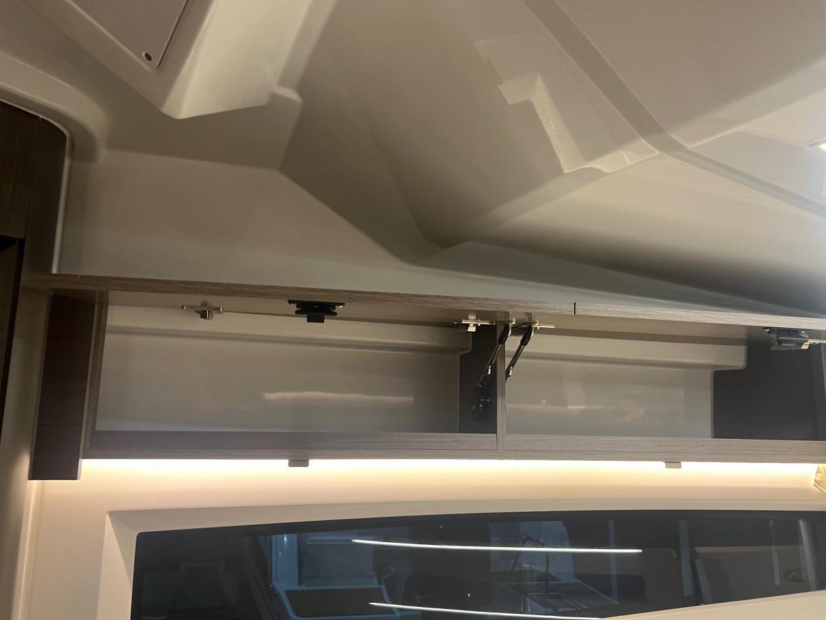 Jeanneau Merry Fisher 895 serie 2. Dit schip is aanwezig op de Yamaha stand van hiswa te water 2026. — foto 46 van 48