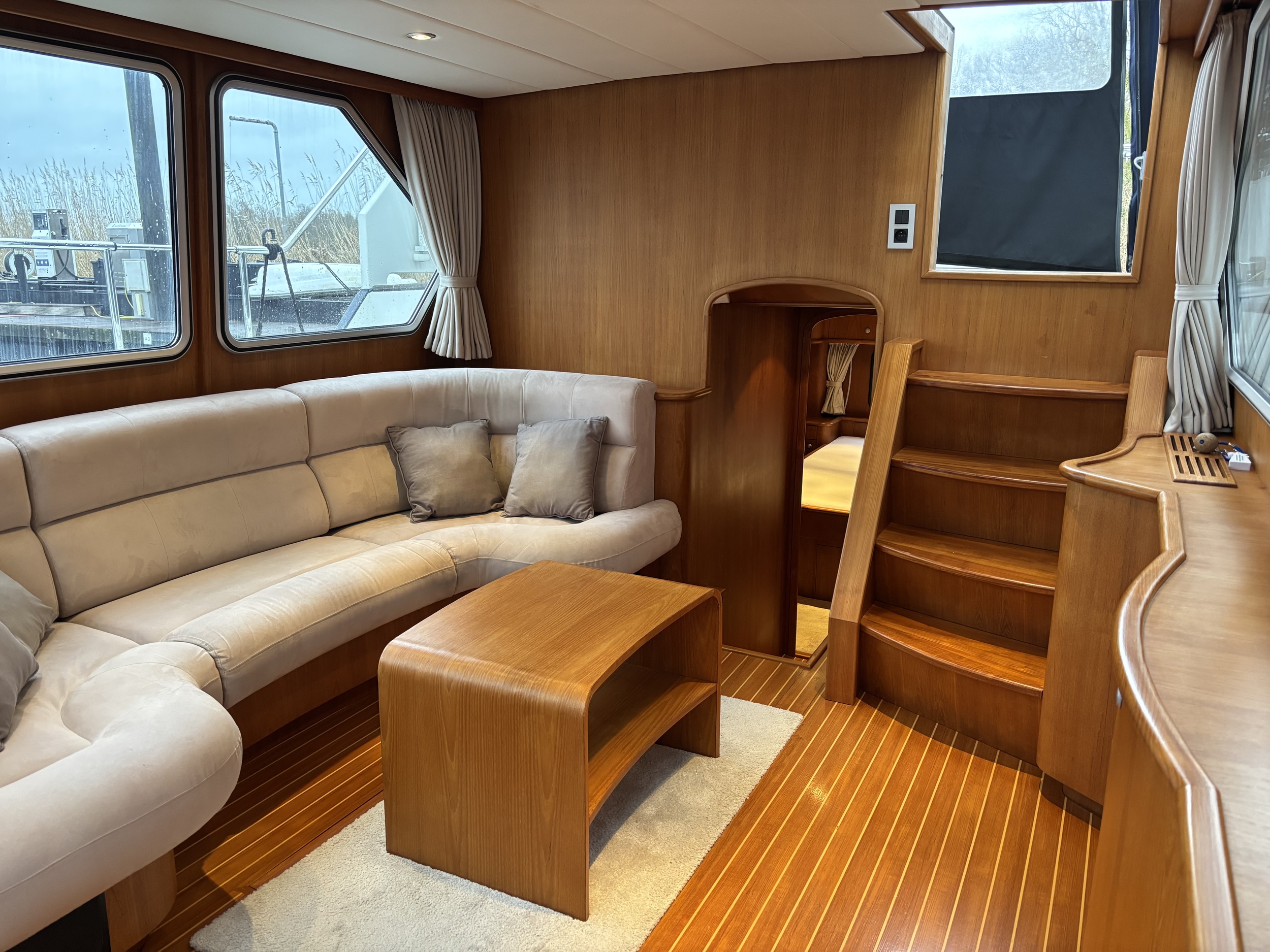 Explorer 45 — foto 12 van 29